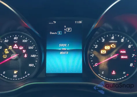 2019 Mercedes-Benz C 300 z USA, uszkodzony, nr VIN 55SWF8DB1KU291999